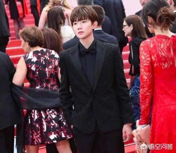 如何看待王源被外媒评为戛纳最佳着装？