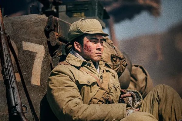 《长津湖》打破11项记录，为何豆瓣开分却只有7.6？