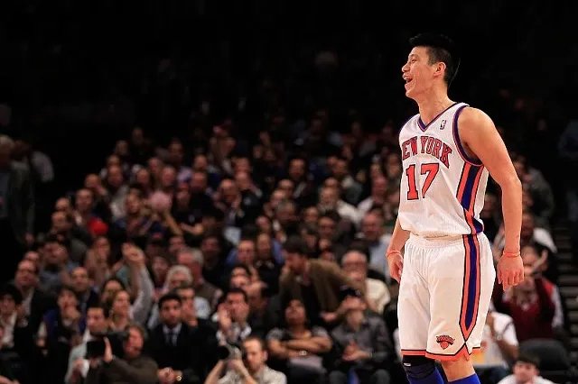 林书豪职业生涯破5000分,他在比赛中有哪些精彩瞬间?