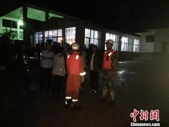 甘肃黄河石林景区突发暴洪，现场情况怎么样？