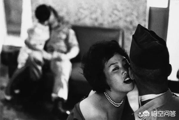 二战后日本如何快速恢复人口的？为什么说中学女生苦不堪言呢？