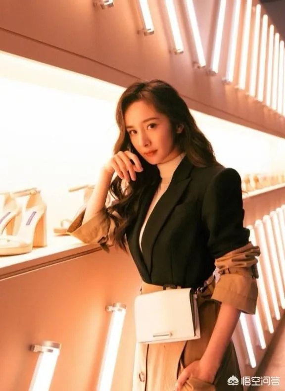 你如何看待杨幂、王鸥“携手”被热搜的现象？