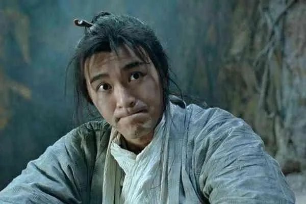 香港娱乐圈里，向华强为何与周星驰结仇？