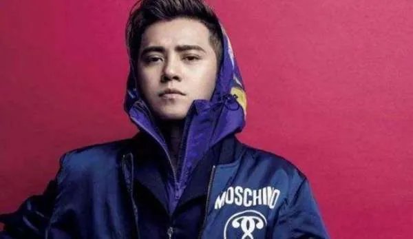 罗志祥干了这么多颠覆三观的事，为什么在娱乐圈却能滴水不漏？