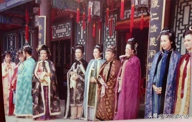 《红楼梦》小姐少爷不再需要哺乳之后,奶妈还要留下,她们有什么职责?