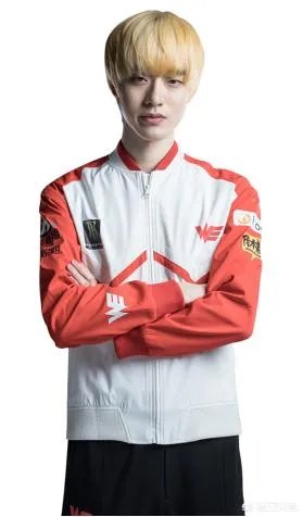 WE输给了FPX，又遭遇连败。这赛季的WE到底问题出在哪？