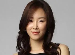 徐贤真整容 图片：徐贤真尴尬颁奖典礼