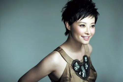 袁立炮轰七宗罪女星是谁 她和李冰冰有什么恩怨