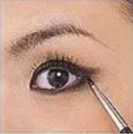 眼妆新手初学化妆教程？