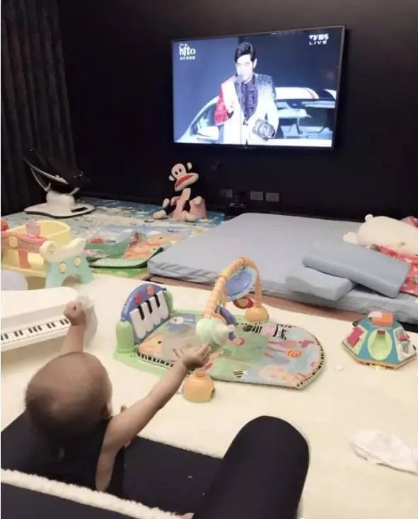 八卦丨周杰伦1.4亿豪宅曝光,你们三个人住会不会太大了点?