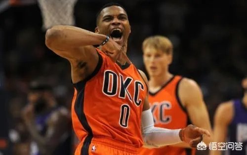 第三节没打完，威少就拿下16个篮板，成就赛季三双，你怎么看？