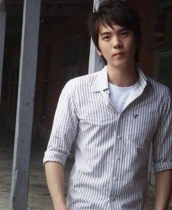 许豪恩个人资料，许豪恩图片，许豪恩演过的电视剧