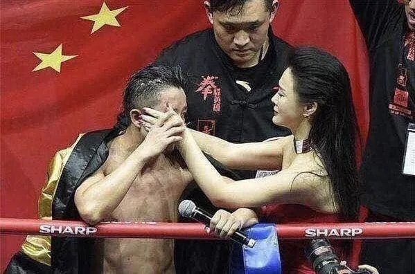 如何看待邹市明称拳王卫冕战被人暗动手脚，曾遭受匪夷所思的干扰？