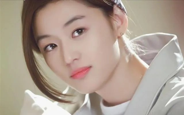 女明星们涂过的哪些口红特别好看？