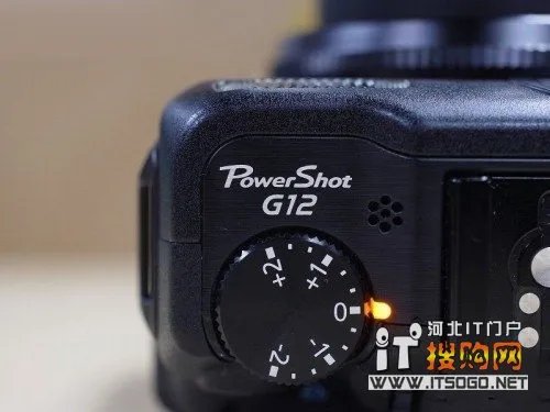 侧滑双键盘 诺基亚智能新机5730XM评测