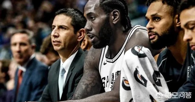 科比发推特慰问波波维奇，小卡为何无任何表示？