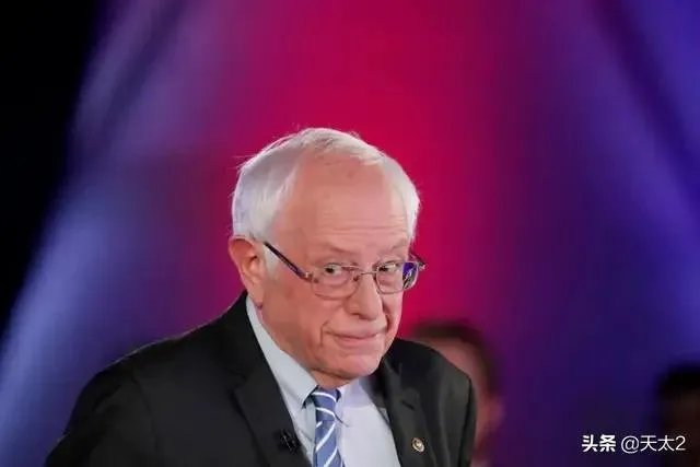 桑德斯退选意味着什么？