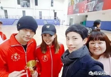 周杰伦胖出新高度，北京演唱会上粉丝让其减肥，你怎么看？