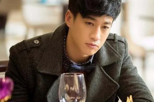 何润东喜欢过张钧甯吗？