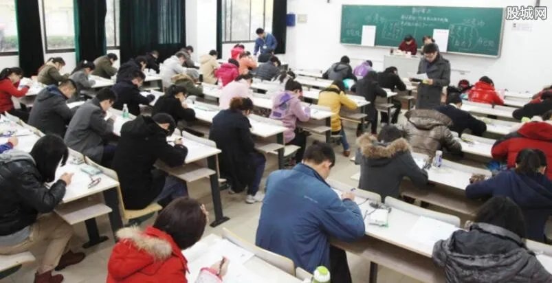 考试太难家长投诉 出题老师哭了