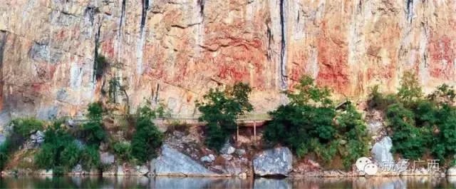 广西花山岩画满足哪些申遗标准？