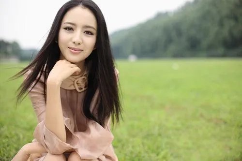 佟丽娅什么时候怀孕的？ 会友孕相十足被爆已经五个月