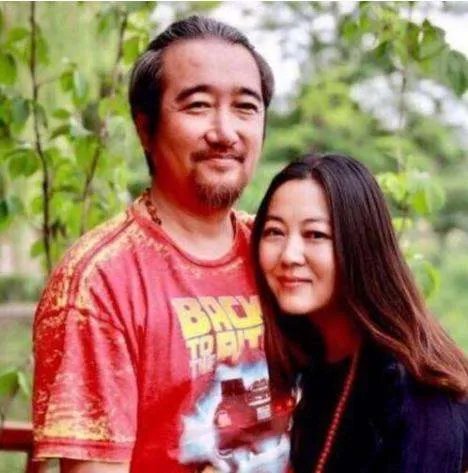 王茜华：演农村剧走红，为拍戏整容200次，今50岁现状如何？