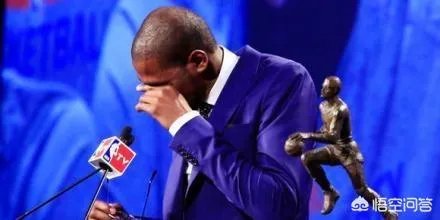 格林遭禁赛+罚款还没完,杜兰特和格林争吵后自言自语遭曝光令勇密心慌,你怎么看?