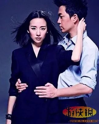 董洁潘粤明离婚内幕！网曝儿子顶顶非俩人亲生