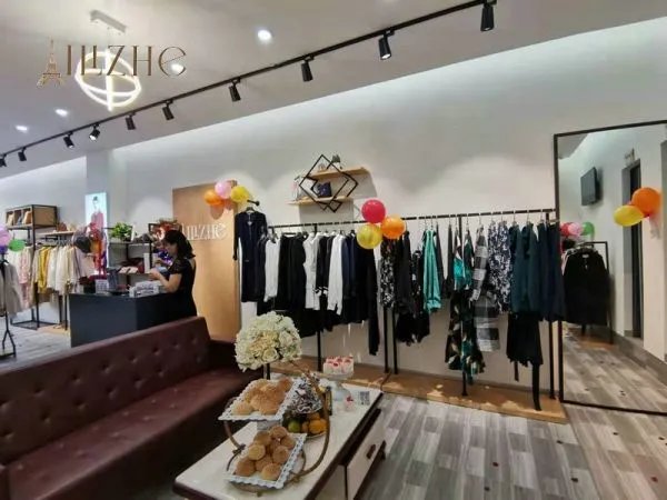 如何进行服装加盟?