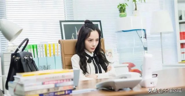 李小璐淘宝店日销10万，为何明星从“带货”转“卖货”？