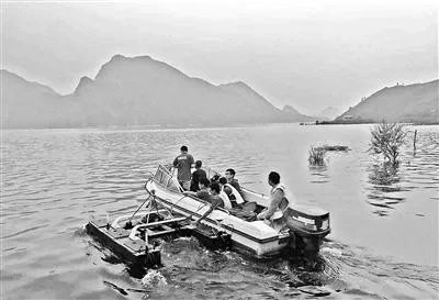 两名潜水员是哪天失踪的？