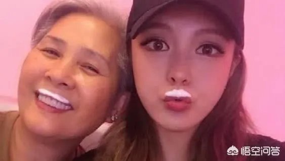 罗志祥妈妈发声怒斥周杨青,称其“毁了罗志祥,毁了他一年两三亿的钱途”是否太毁三观?