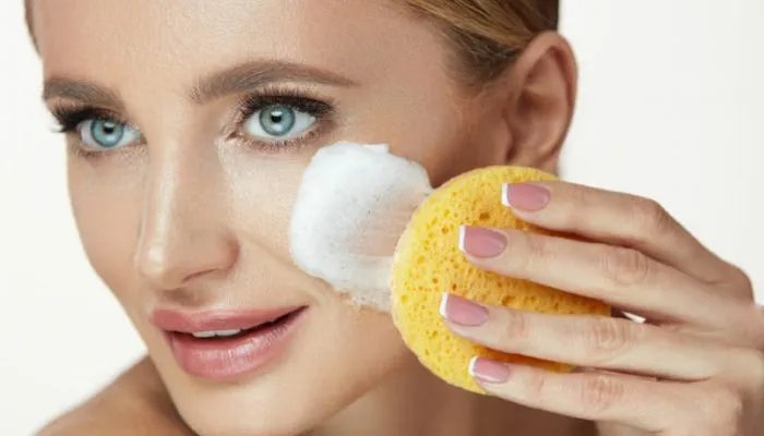 洗面奶和洁面乳有什么区别 洗面奶和洁面乳有什么不同