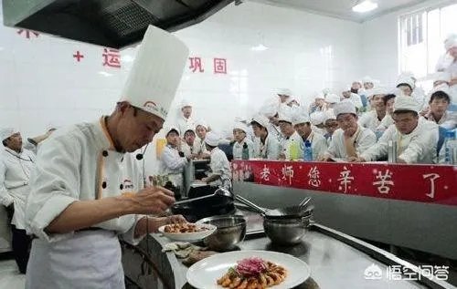 如果找技校学烹饪，哪个学校好？