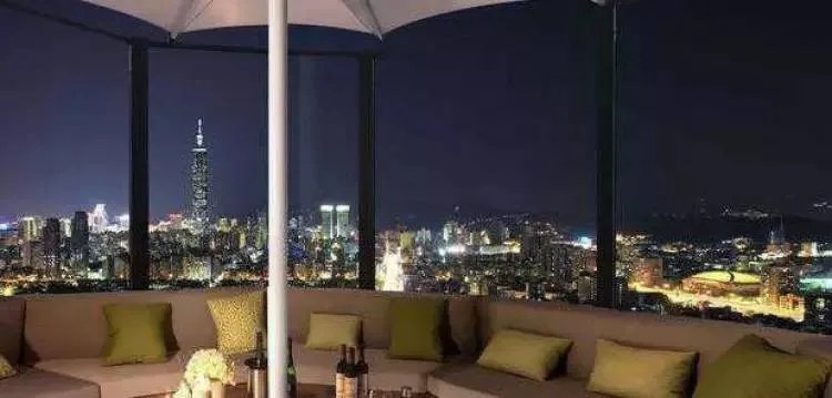 八卦丨周杰伦1.4亿豪宅曝光,你们三个人住会不会太大了点?