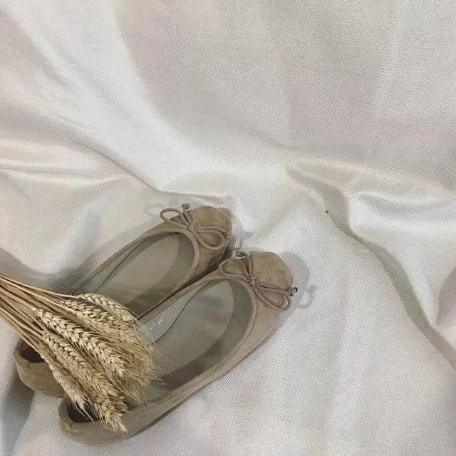 能推荐一些淘宝上有风格的女鞋吗？