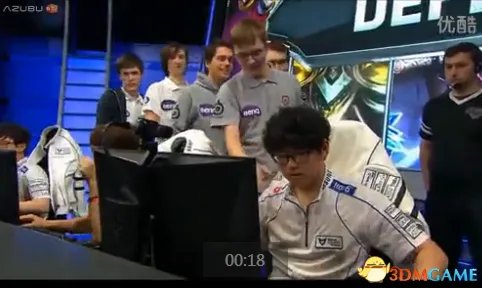 OMG诺夏赛后拒握对方手 玩家称长得好看可以原谅