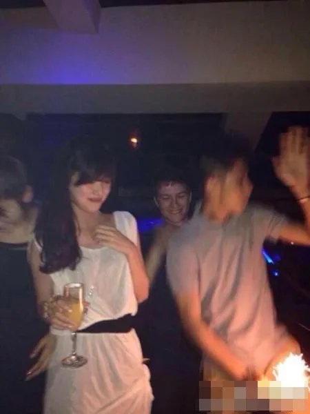 奶茶妹妹已加入微软实习 宅男女神开始转攻技术