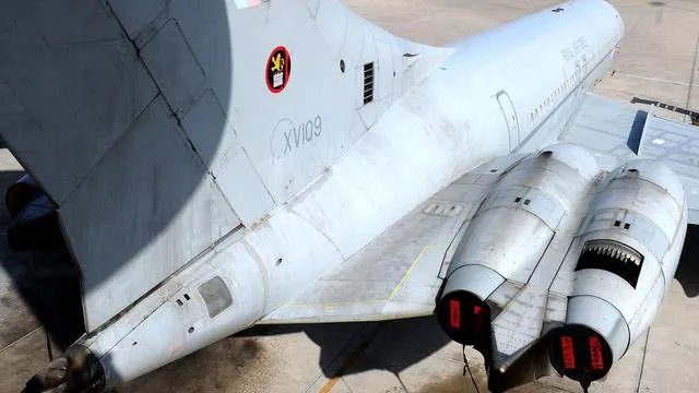 反推发动机原理是反冲嘛