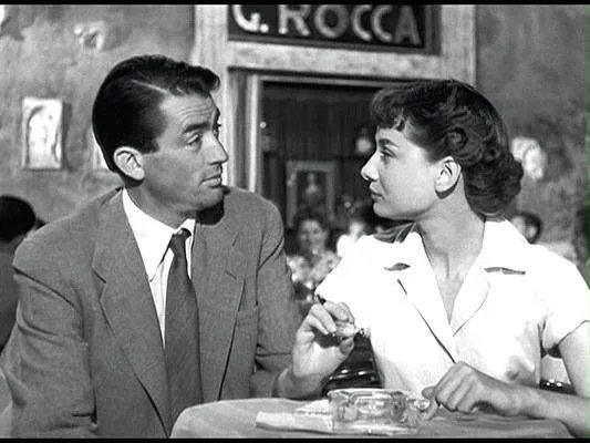 《罗马假日》背后蕴含了什么故事？