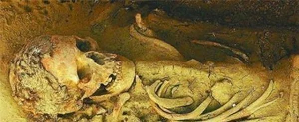 考古发现3大洲都有巨人骸骨，远古巨人真的存在吗？