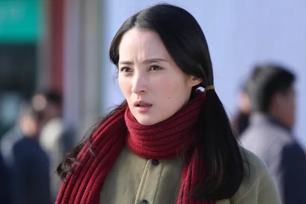 蒋勤勤孙俪是同父异母，俩人真实关系浮出水面，你觉得像吗？