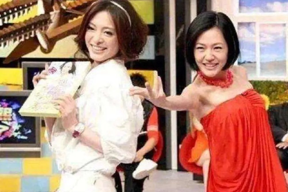 44岁刘真抢救45天病逝，小S泣不成声该怎样看待？