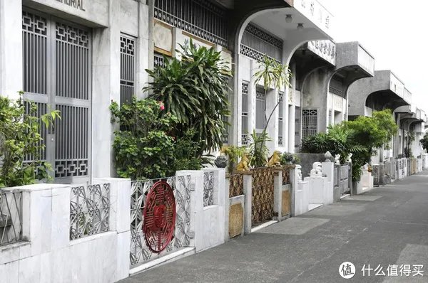 明星豪宅有啥好羡慕的，中国真正的千万豪宅都在农村！