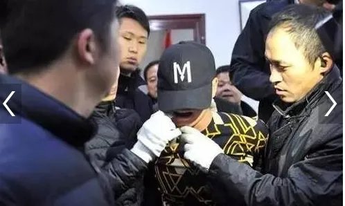 天津超市劫持人质 警方已经成功解救人质擒拿歹徒