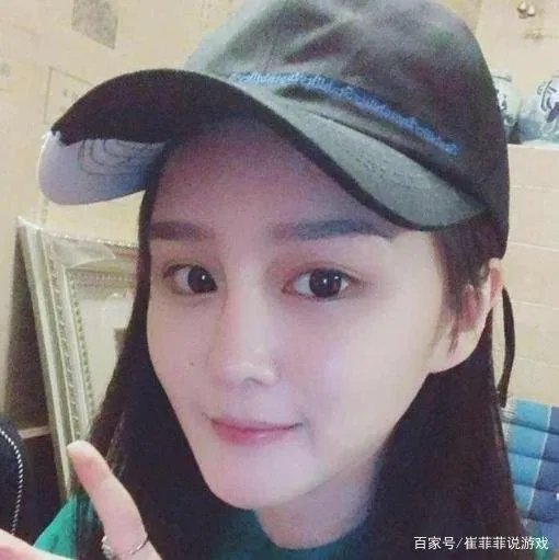 赵本山妻子谈女儿整容，坦言看着很揪心，女儿整容她该不该阻止？