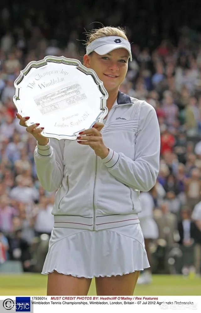 女子网球前世界第二名拉德万斯卡宣布退役，如何评价这位波兰女名将？