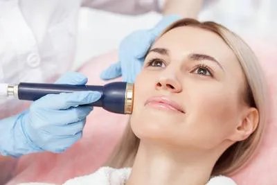 黄褐斑应该怎么去除 有效去除黄褐斑的四个小方法