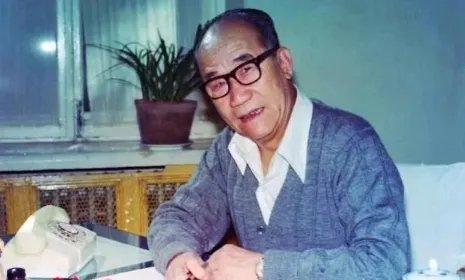 侯宝林与马三立相比如何呢？